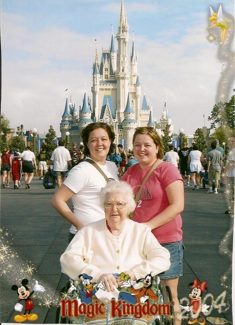 AmberBobbieGramatWDW_zpsc833f3f5.jpg