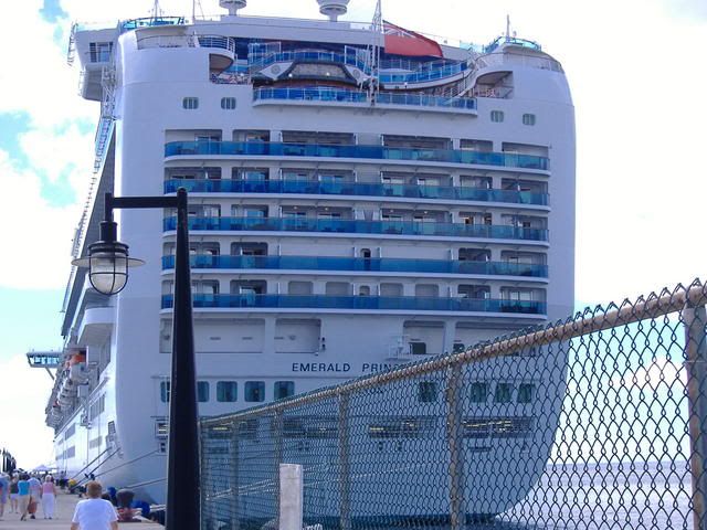 EmeraldPrincess003.jpg