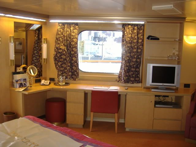 NoordamStateroom5002002.jpg