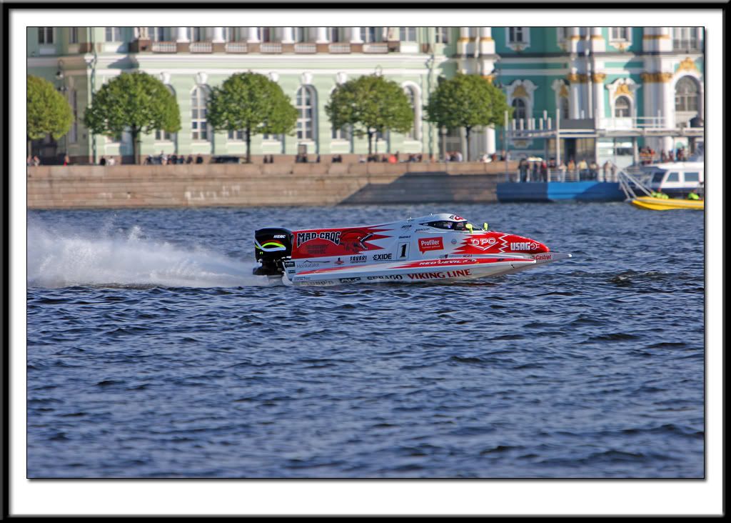 IMAGE: http://i168.photobucket.com/albums/u178/CarlOgdenPhotography/Boats/St%20Petes/F1Boat_04.jpg