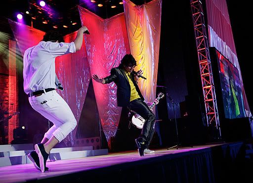 jonas_brothers_1212247210.jpg rare image by pimp_093_photo