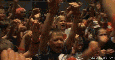 http://i168.photobucket.com/albums/u185/demeterd/129157560493033650.gif