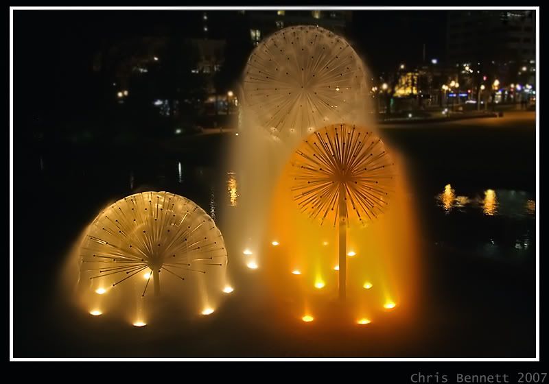 IMAGE: http://i168.photobucket.com/albums/u185/nzshrimper/chchfountains.jpg