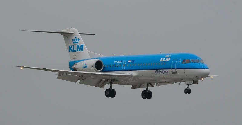 http://i168.photobucket.com/albums/u188/EZY433/20070505-KLM-F.jpg