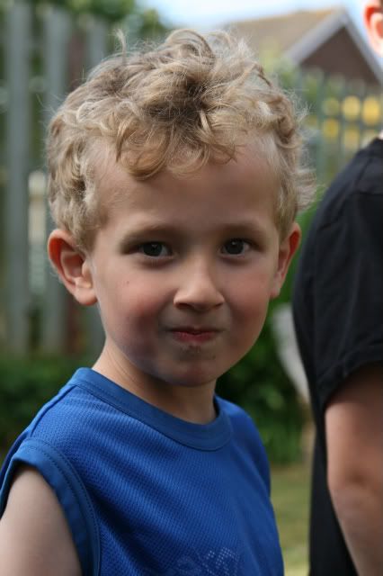 IMAGE: http://i168.photobucket.com/albums/u197/gibbo182/IMG_6505-1.jpg