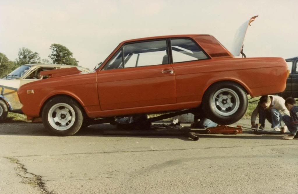Fraud Cortina 60s70s saloon racer think originally powered by a 45l 