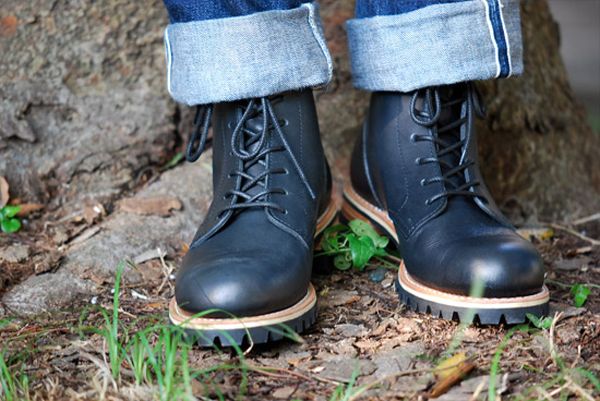 steel toe boots on a plane