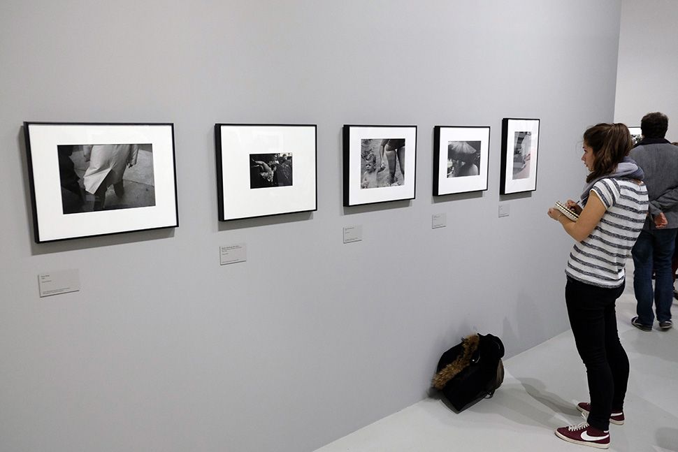 Garry Winogrand Exhibition Jeu De Paume Paris Guillotine