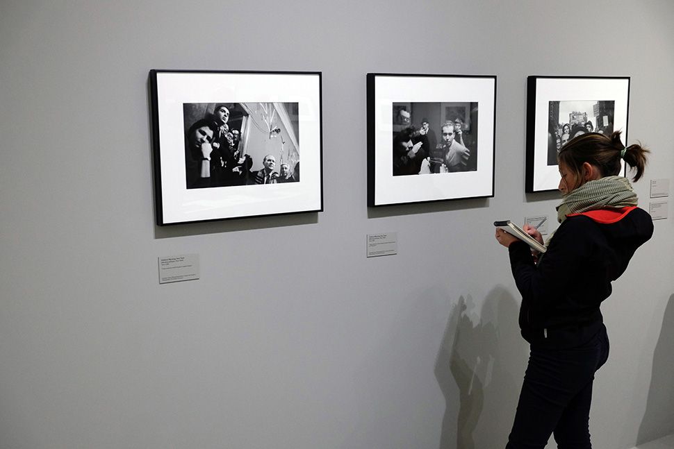 Garry Winogrand Exhibition Jeu De Paume Paris Guillotine