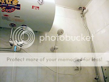 Bathroom_hot_water_heater_5x7_72_dp.jpg